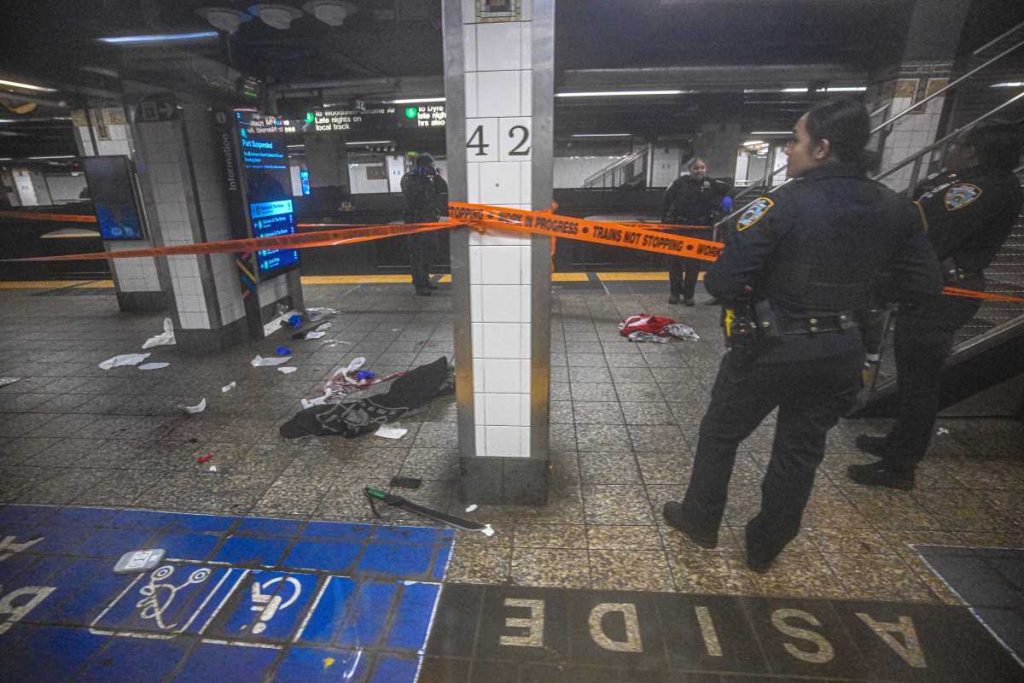 Subway crime: NYPD transit chief explains how department is shifting resources after Grand Central Station machete attack Subway crime: NYPD transit chief explains how department is shifting resources after Grand Central Station machete attack