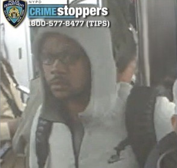 Union Square subway slashing: Police on the hunt for suspect who attack straphanger Union Square subway slashing: Police on the hunt for suspect who attack straphanger
