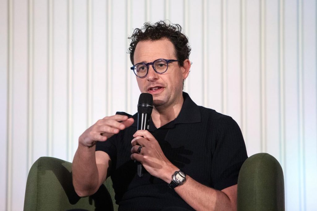 With jaw-dropping $1 trillion valuation, Anthropic overtakes OpenAI in market cap race