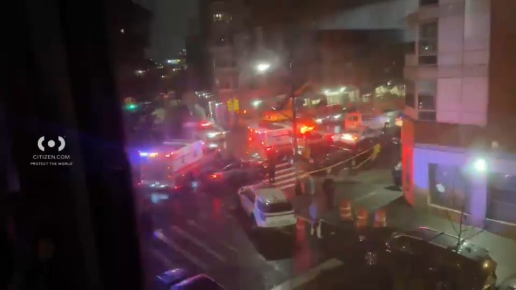 2 men killed minutes apart in separate Bronx shootings and stabbing, no arrests 2 men killed minutes apart in separate Bronx shootings and stabbing, no arrests