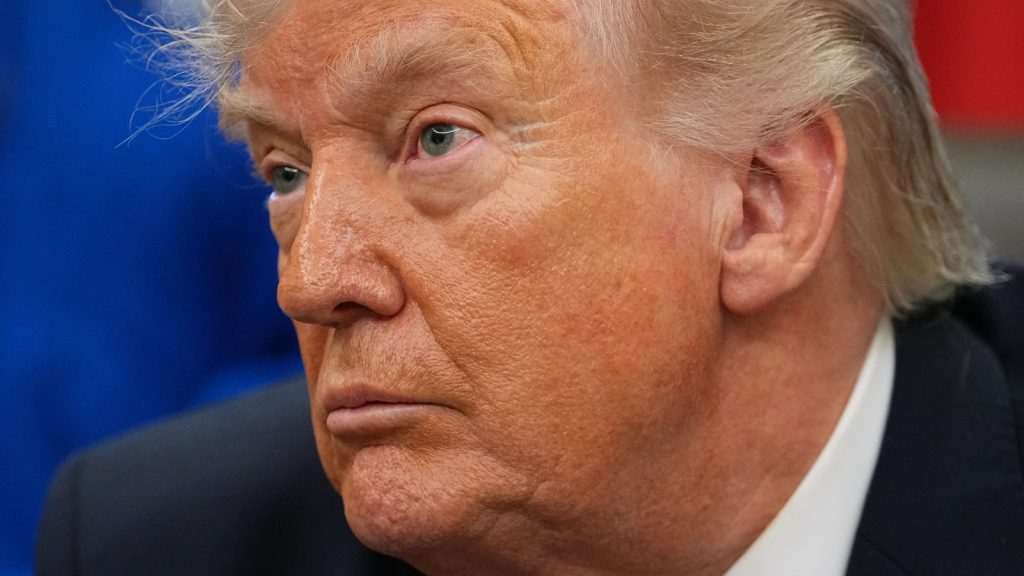 A Trump order aims to help more people get retirement savings plans in time for a new federal match