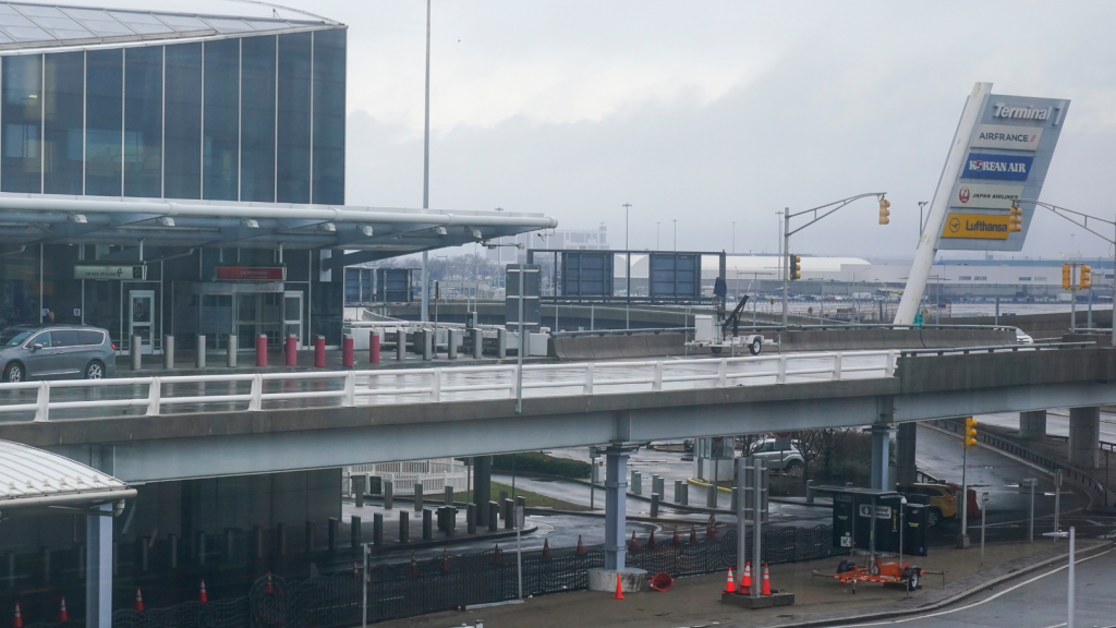 Close call as 2 planes come within 500 feet of each other near John F. Kennedy Airport