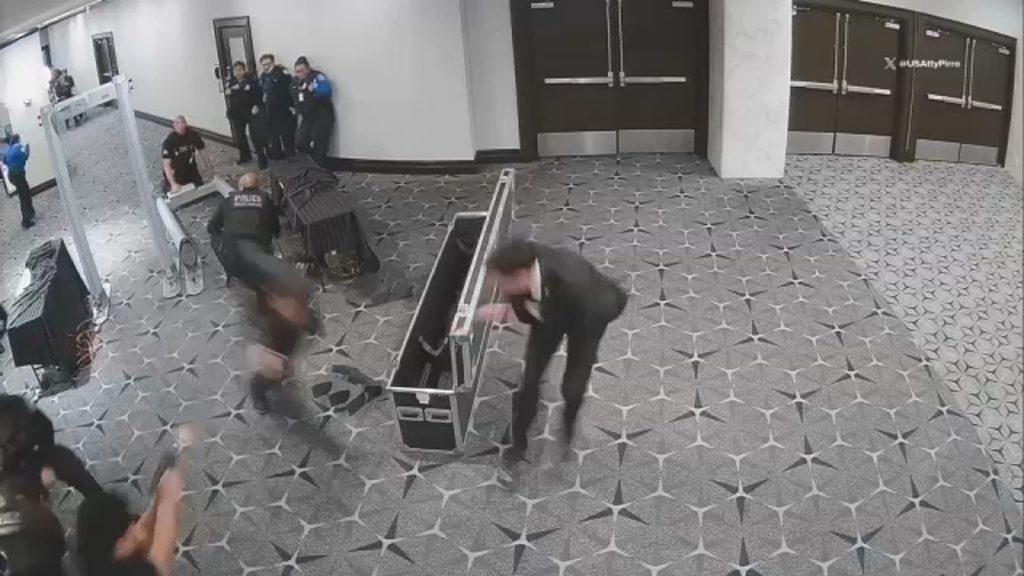 Footage shows White House correspondents' dinner suspect 'casing' hotel, US attorney says