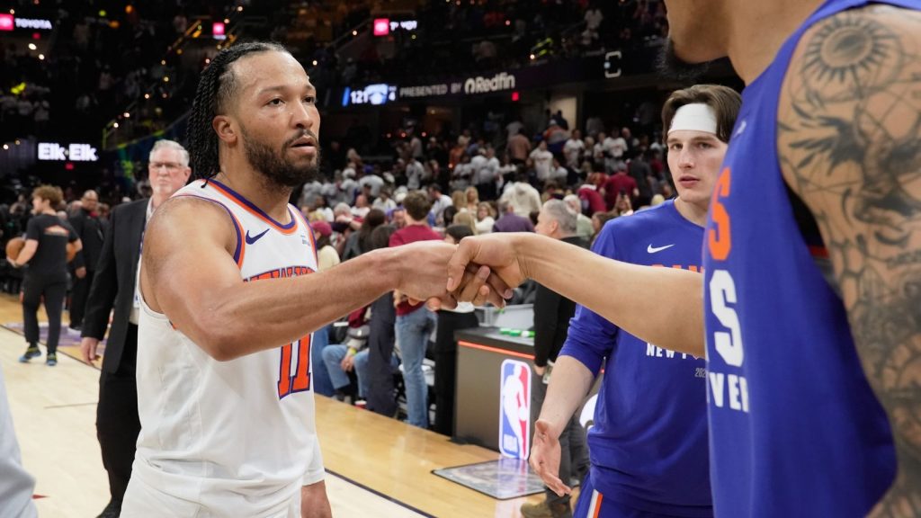 Knicks sweep Cavaliers to reach first NBA Finals since 1999 Knicks sweep Cavaliers to reach first NBA Finals since 1999
