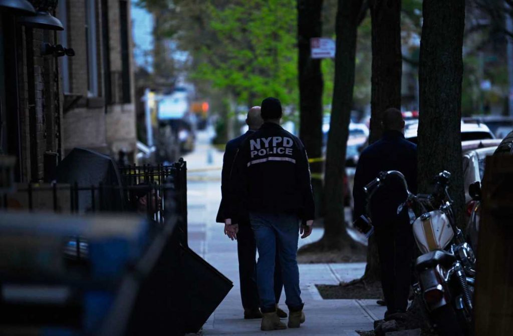 Man stabs girlfriend to death inside Brooklyn apartment: cops