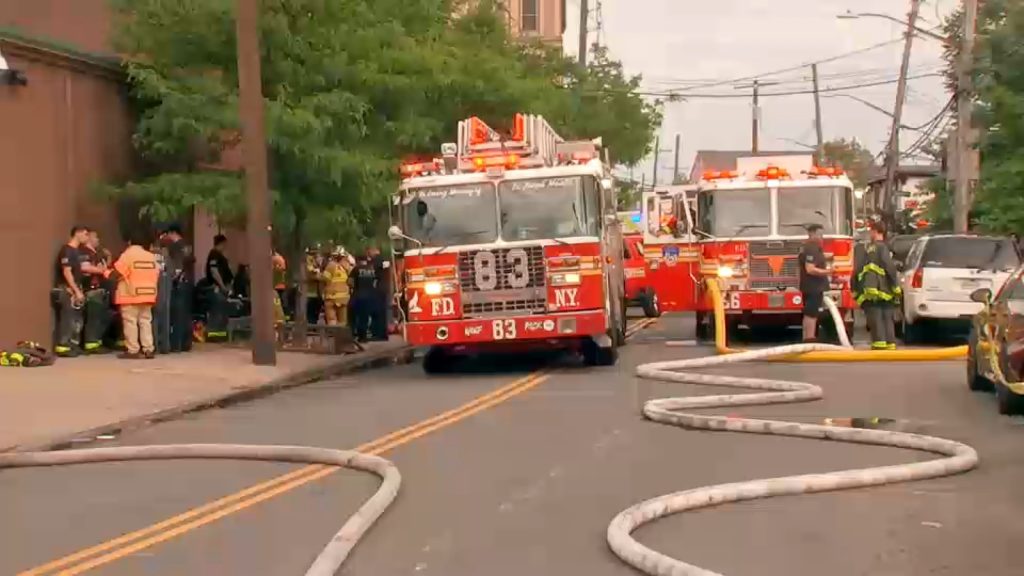 Staten Island fire: 1 dead, at least 30 people injured after explosion in shipyard Staten Island fire: 1 dead, at least 30 people injured after explosion in shipyard