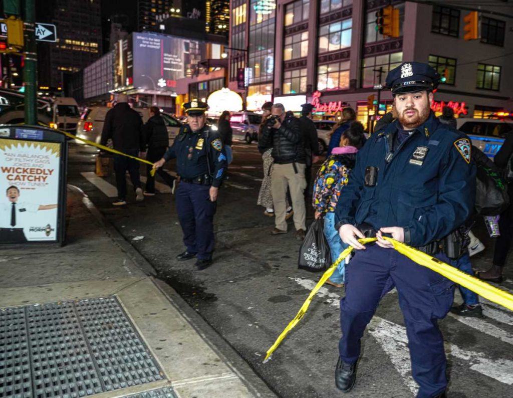 Times Square stabbing: Three suspects wanted for murdering man after argument, cops say