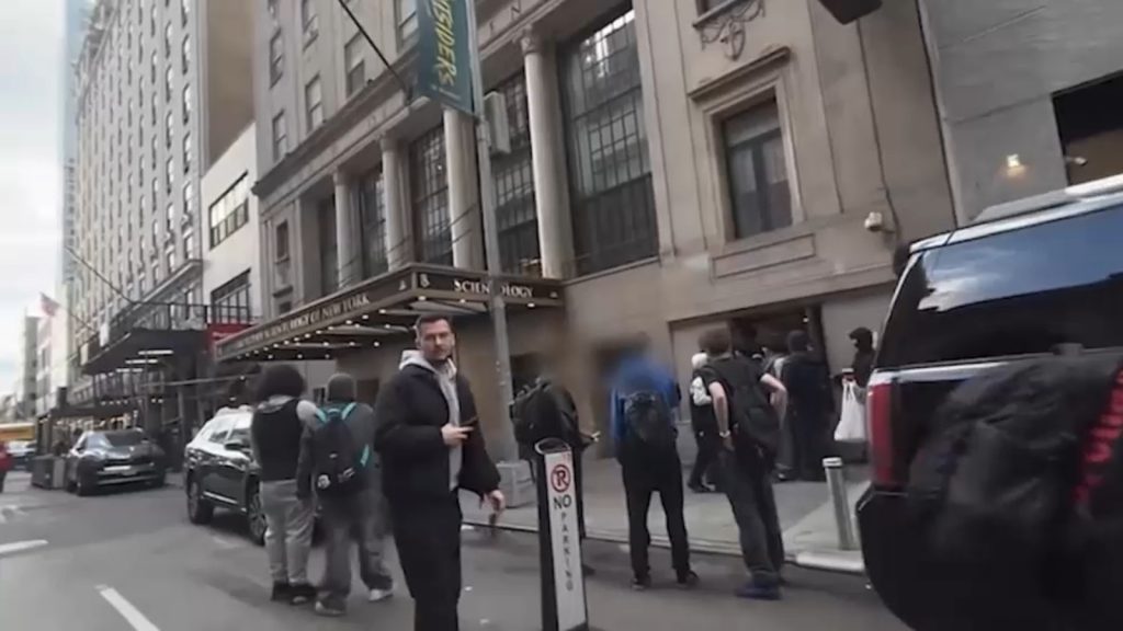 Video shows mob storming Church of Scientology in New York City