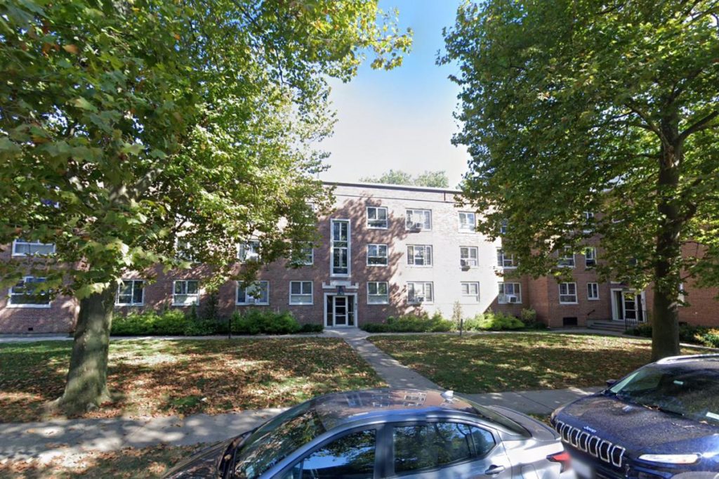 Elderly couple stabbed to death inside NYC apartment : cops Elderly couple stabbed to death inside NYC apartment : cops