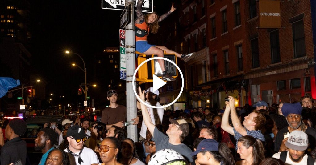 Fans Celebrate Knicks’ First N.B.A. Title in 53 Years