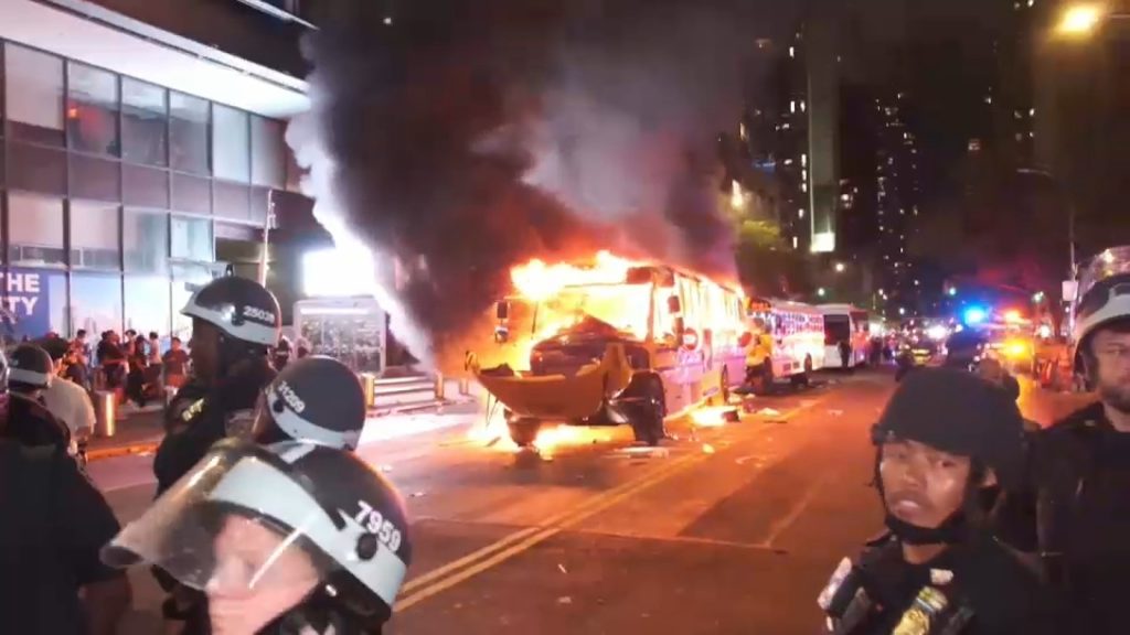 Knicks celebrations: School bus set on fire, multiple people arrested, 17-year-old shot Knicks celebrations: School bus set on fire, multiple people arrested, 17-year-old shot