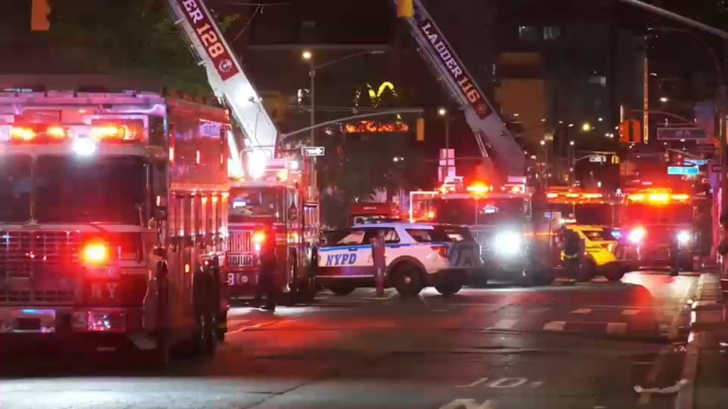 Sunnyside, Queens apartment fire leaves 1 dead, another critically injured; firefighter also hurt