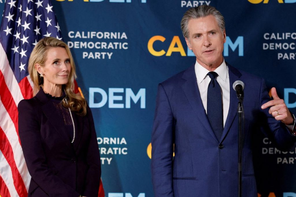 Gavin Newsom trails Kamala Harris in new 2028 Democratic primary poll Gavin Newsom trails Kamala Harris in new 2028 Democratic primary poll