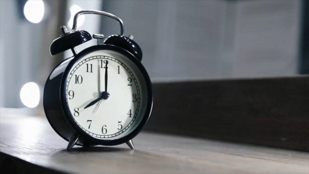 How to help kids adjust after House passes bill to make Daylight Saving Time permanent
