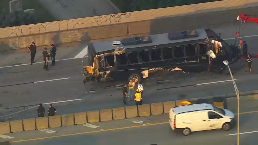 Long Island Expressway coach bus crash kills 2, injures dozens, causes major traffic delays on LIE in Queens Long Island Expressway coach bus crash kills 2, injures dozens, causes major traffic delays on LIE in Queens