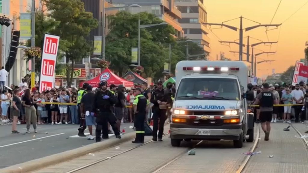 Shooting near Salsa in Toronto street festival in Canada kills 2 people, wounds 4, police say